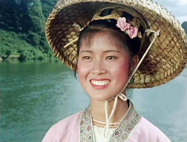 劉三姐電影，展現(xiàn)變化、自信與成就的力量傳奇之旅