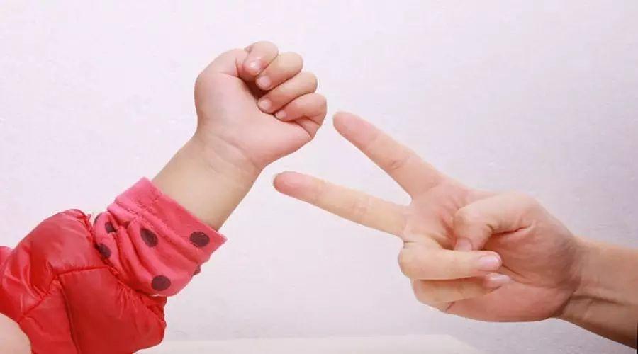 幼兒大班最新趣味手指游戲集錦，玩轉(zhuǎn)手指游戲，快樂成長！