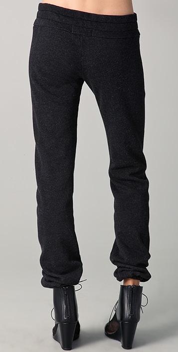 十字褲最新潮流，時(shí)尚潮流還是爭(zhēng)議話題？