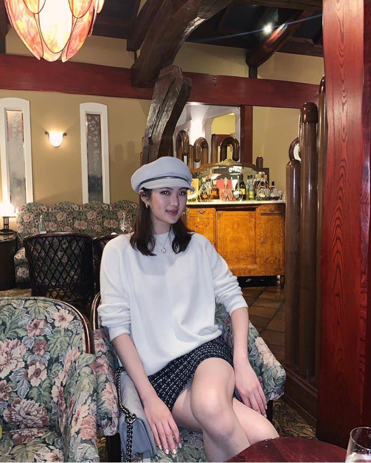 華為最新款女士智能手機(jī)，科技與時(shí)尚的完美融合亮相！