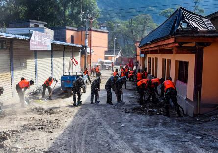 甘肅泥石流最新動態(tài)，災(zāi)難預(yù)警與應(yīng)對策略探討